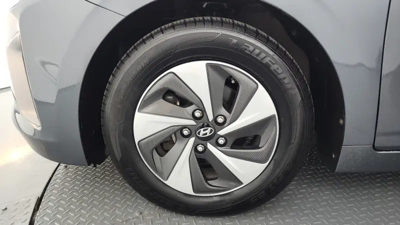 Hyundai Ioniq
