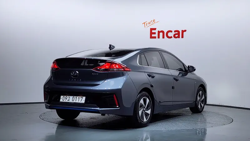 Hyundai Ioniq