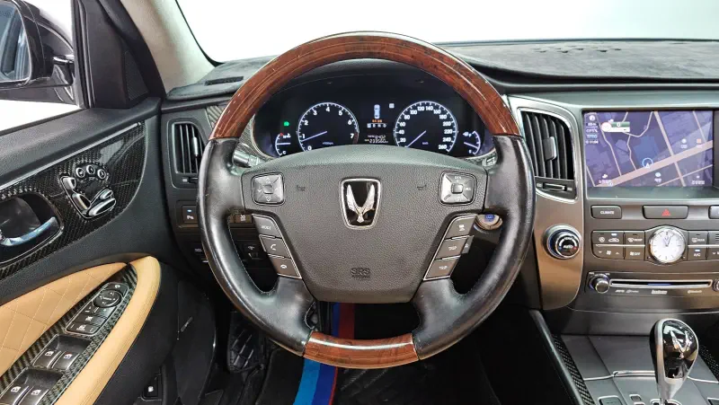 Hyundai Equus