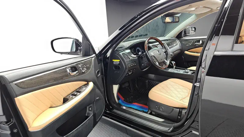 Hyundai Equus