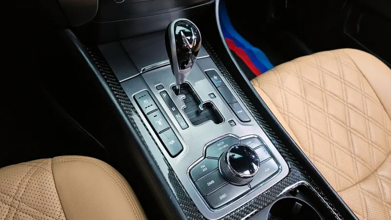 Hyundai Equus