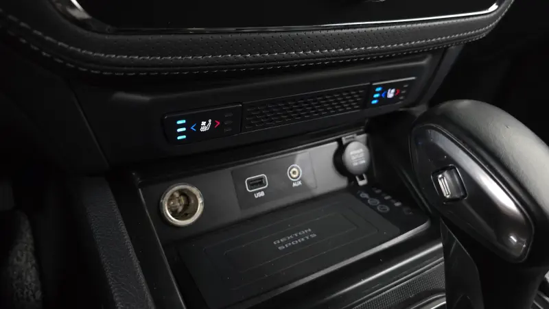 SsangYong Rexton Sports Khan