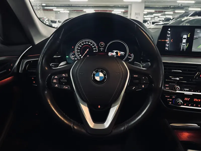 BMW 5-Series