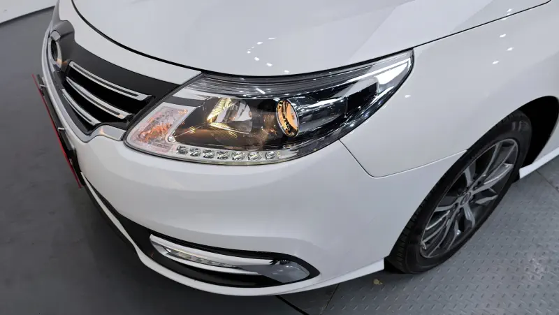 Renault Samsung SM5