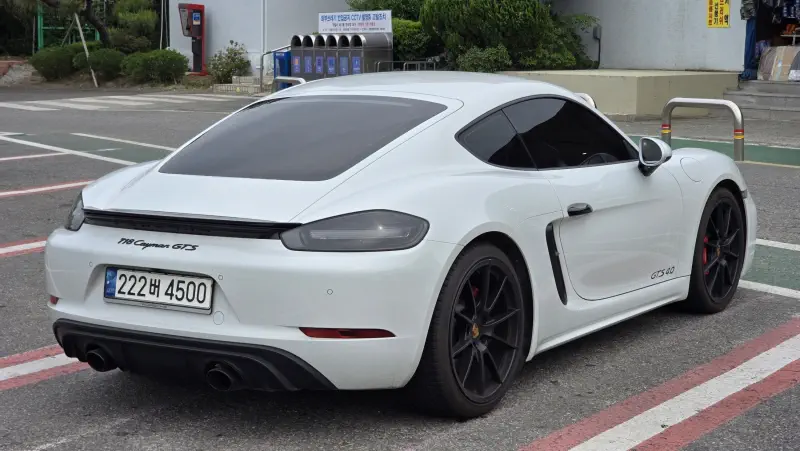 Porsche Cayman
