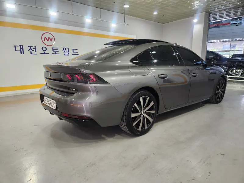 Peugeot 508