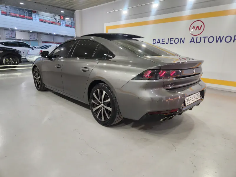 Peugeot 508