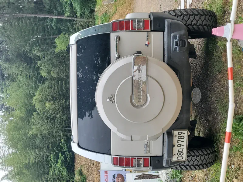Hummer H3