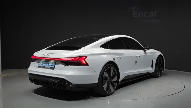 Audi e-tron GT