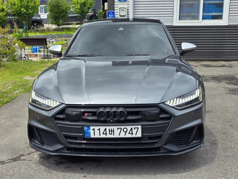 Audi S7