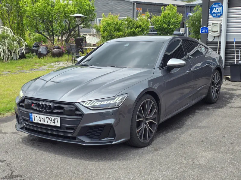 Audi S7