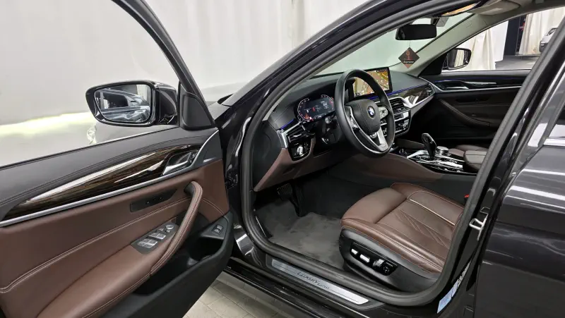 BMW 5-Series