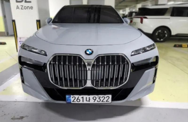 BMW 7-Series