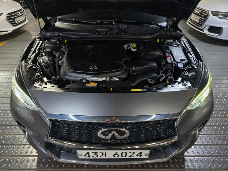 Infiniti Q30