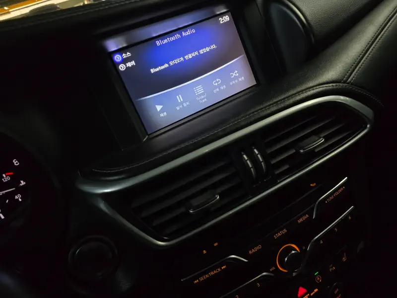 Infiniti Q30