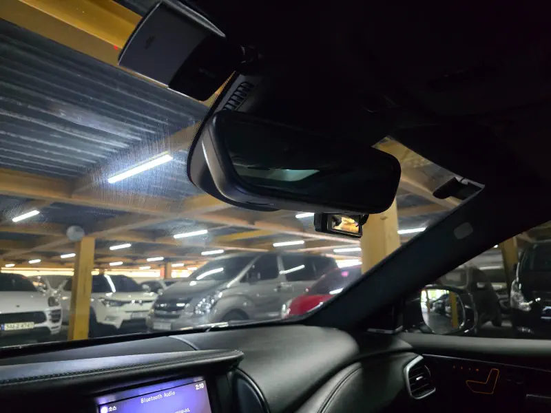 Infiniti Q30
