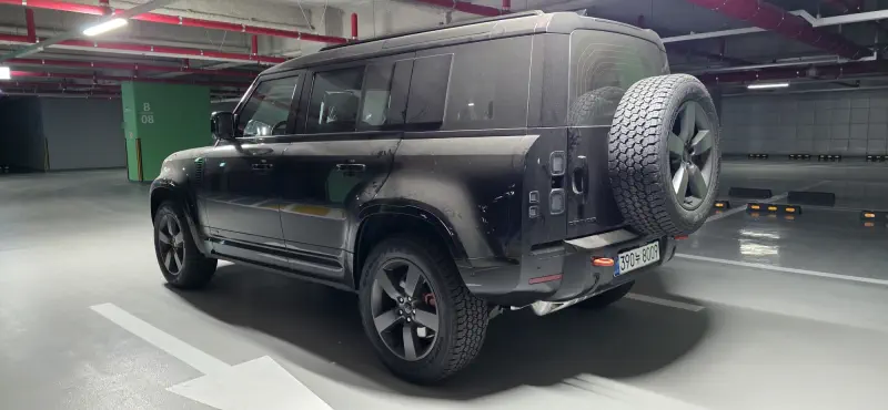Land Rover Defender