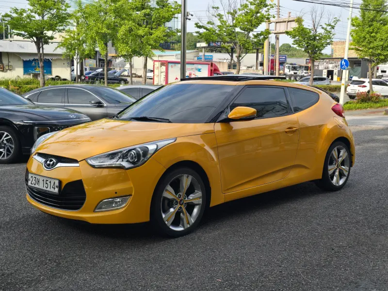 Hyundai Veloster