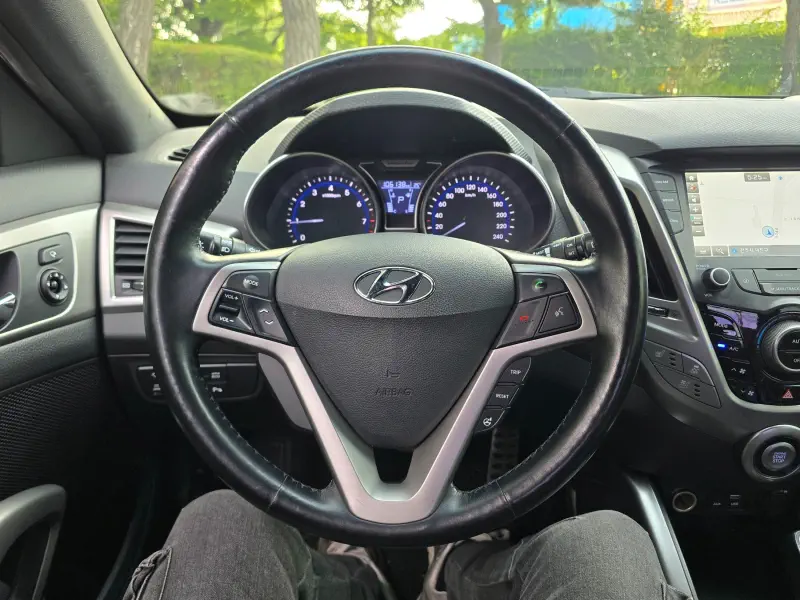 Hyundai Veloster