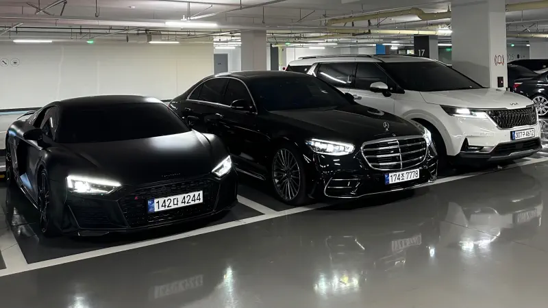 Audi R8