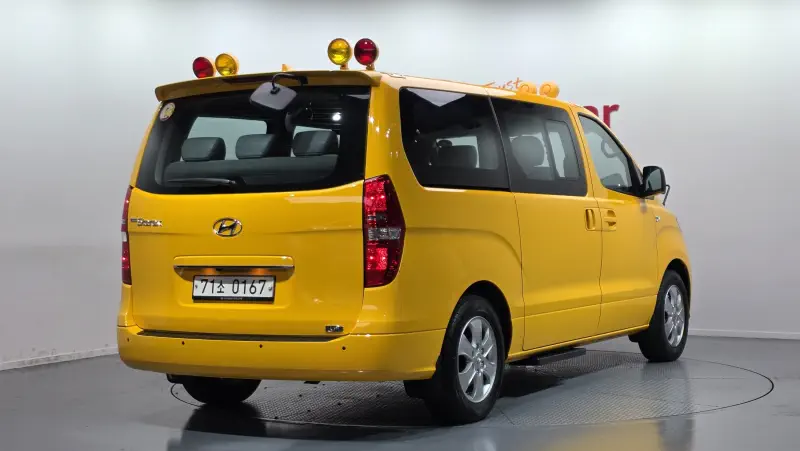 Hyundai Grand Starex