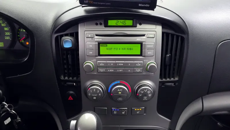 Hyundai Grand Starex