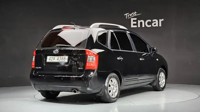 Kia Carens