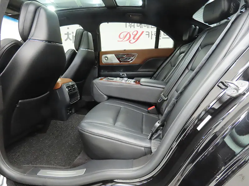 Lincoln Continental