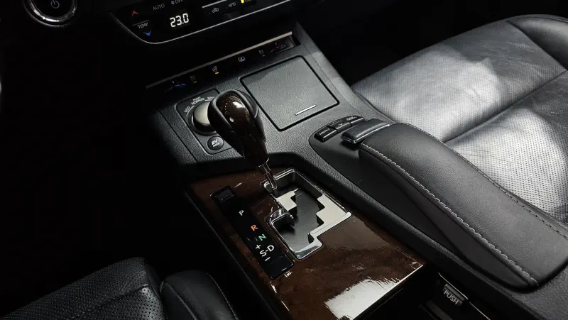 Lexus ES300h