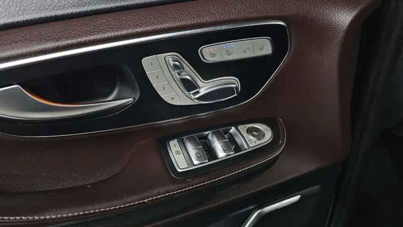 Mercedes-Benz V-Class