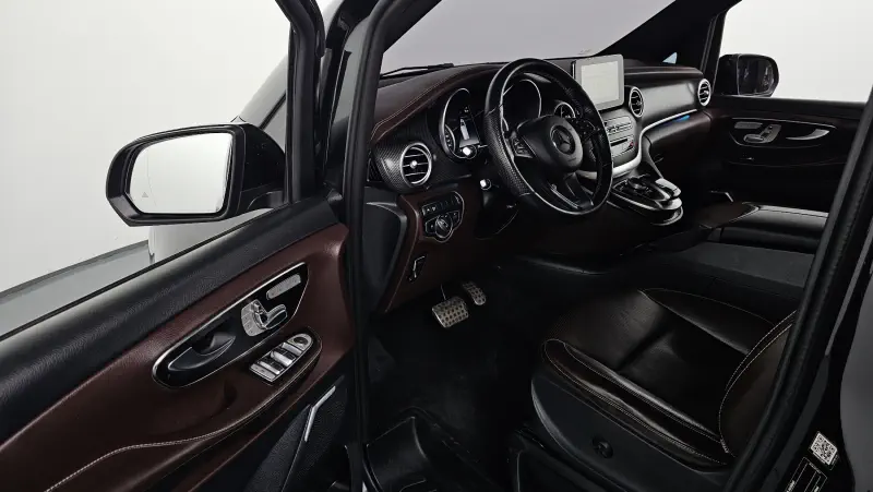 Mercedes-Benz V-Class