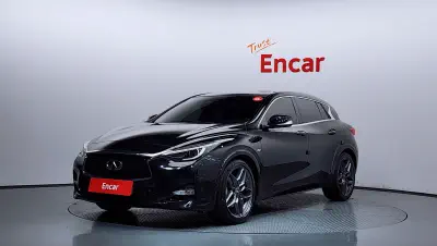 Infiniti Q30