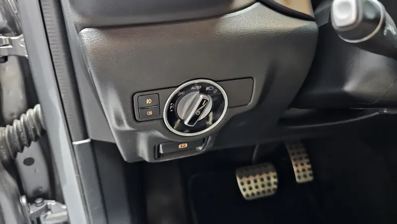Infiniti Q30