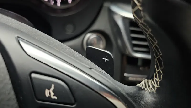 Infiniti Q30