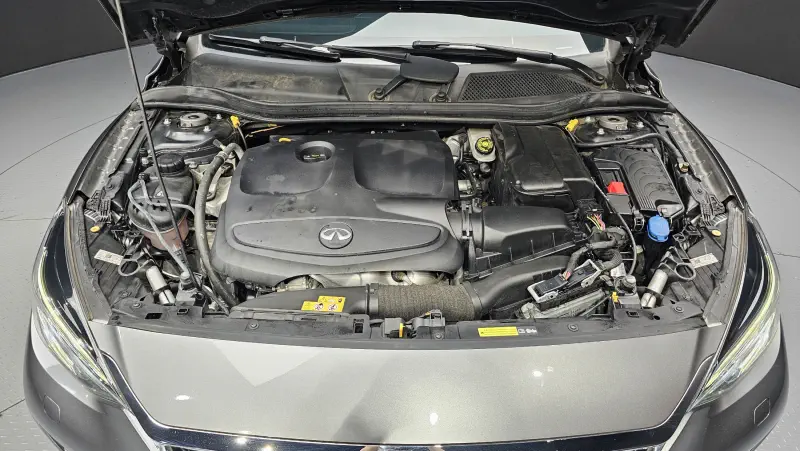 Infiniti Q30