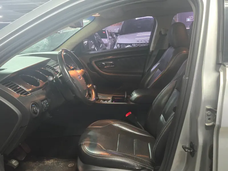 Ford Taurus