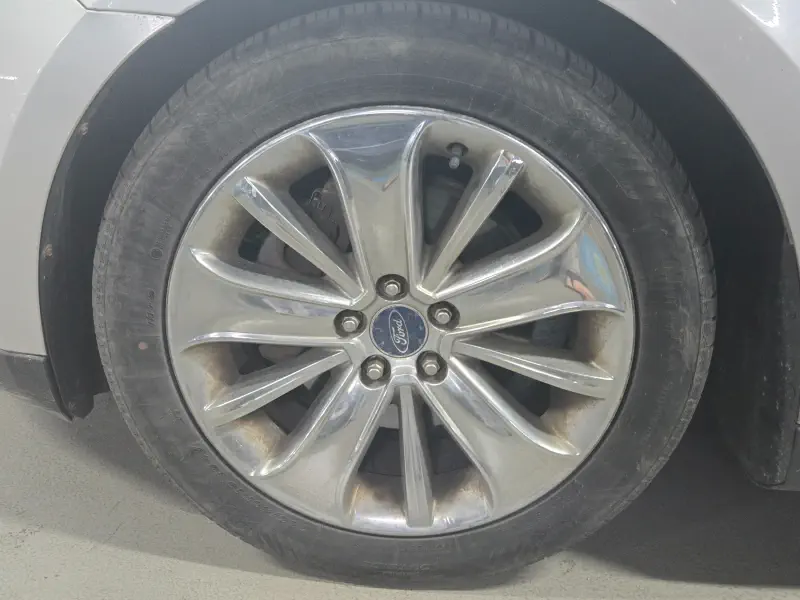 Ford Taurus