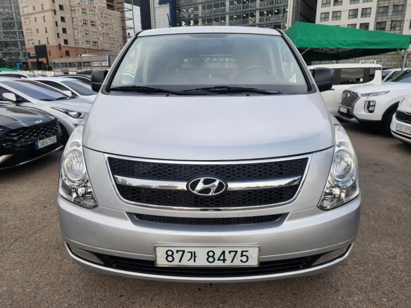 Hyundai Grand Starex