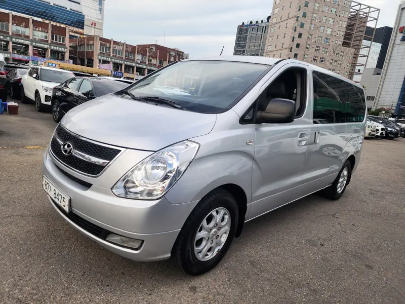 Hyundai Grand Starex