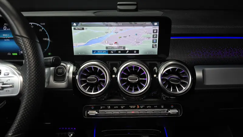 Mercedes-Benz EQB