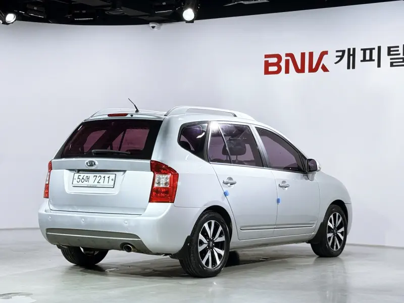 Kia Carens
