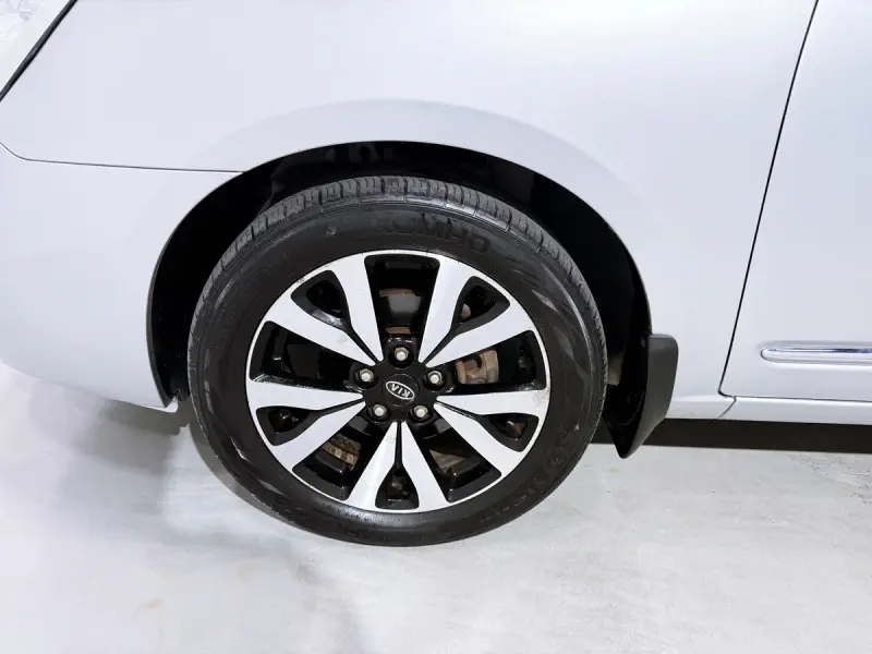 Kia Carens