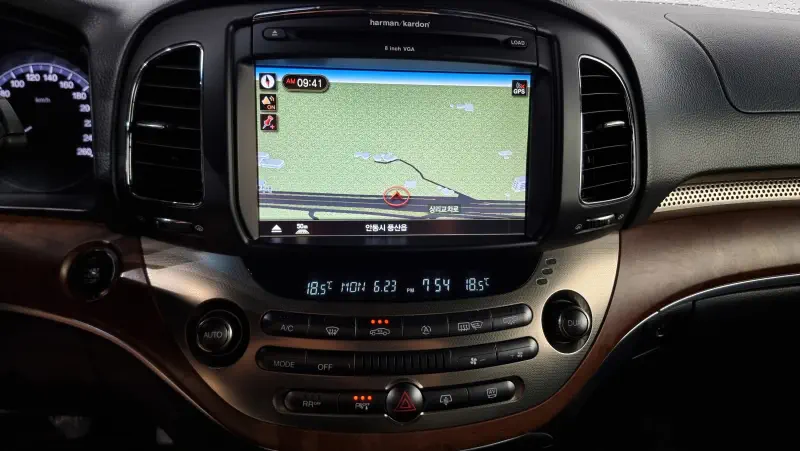 SsangYong Chairman W
