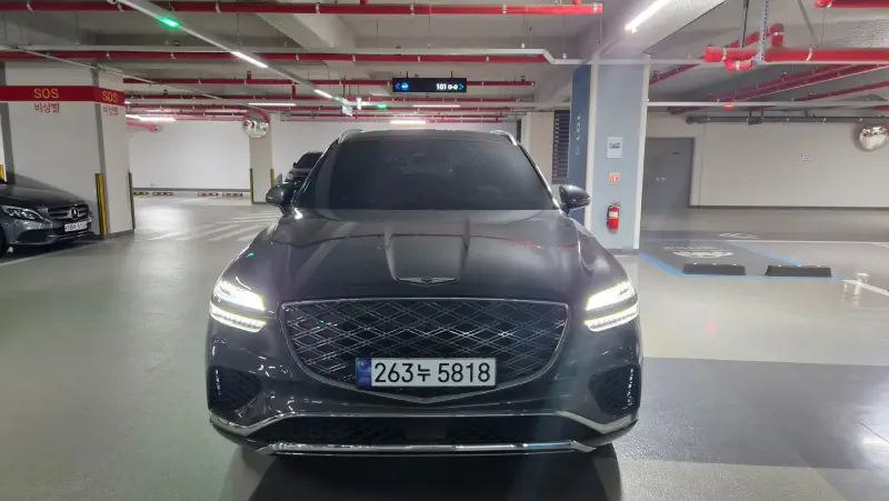 Genesis GV70