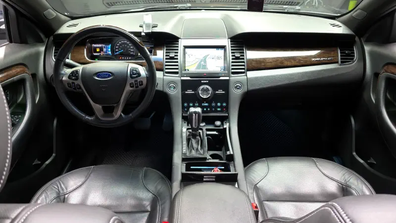 Ford Taurus