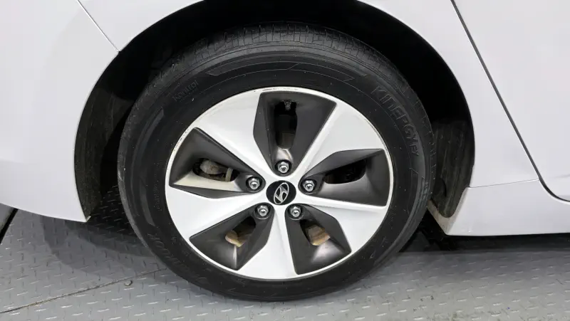 Hyundai Ioniq