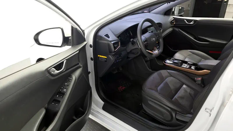 Hyundai Ioniq