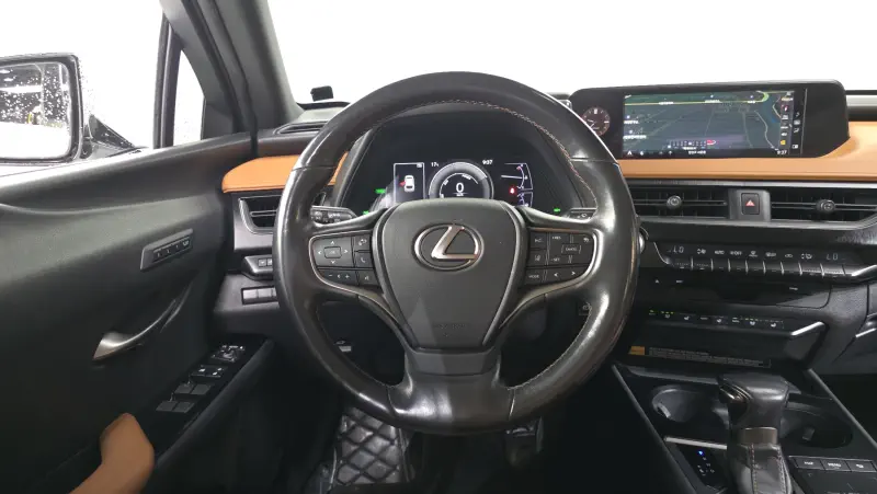 Lexus UX