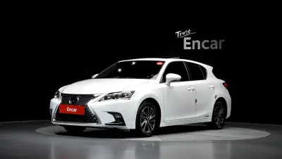 Lexus CT200h