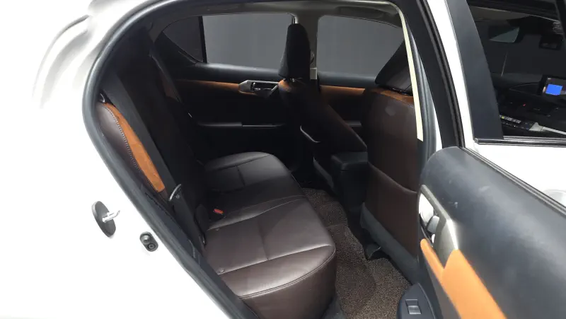 Lexus CT200h